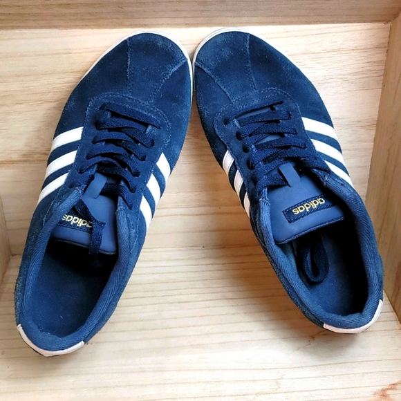 womens navy blue adidas sneakers